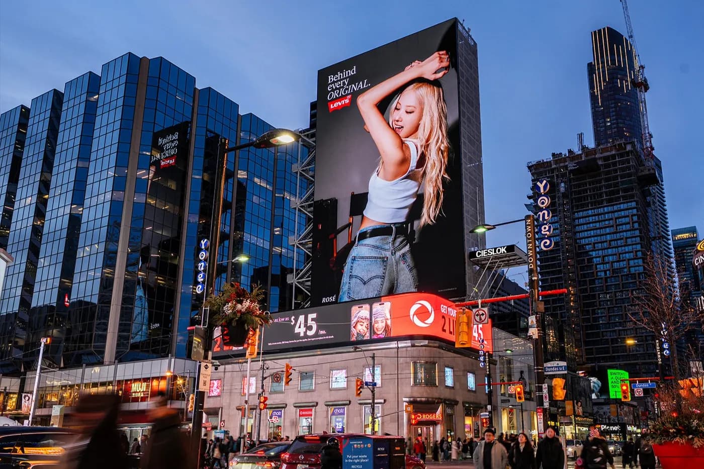 Canada OOH media