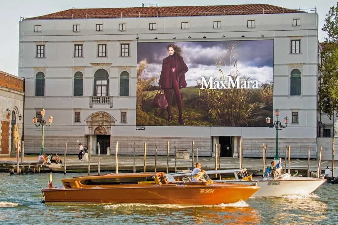 Italy OOH media